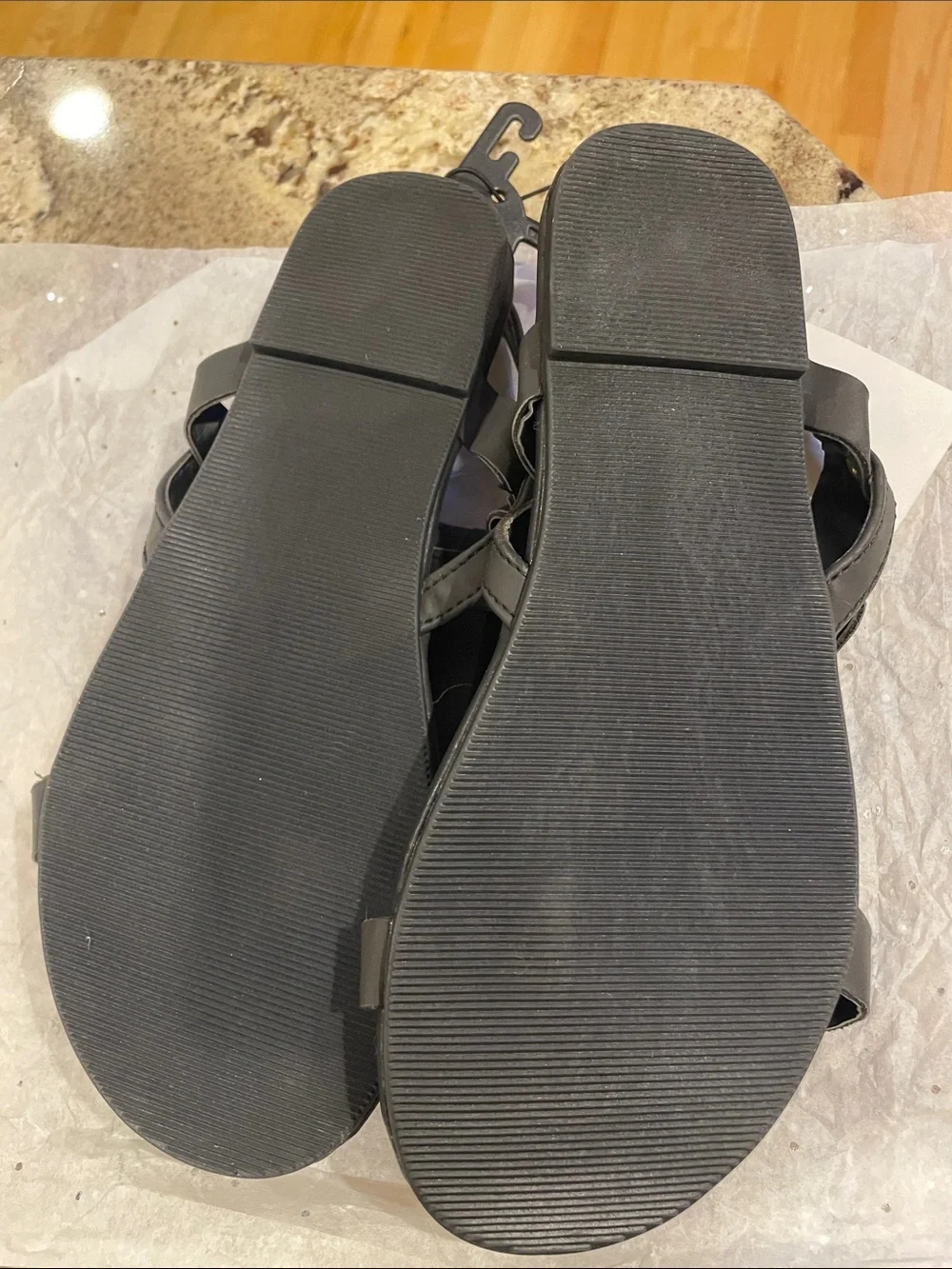 2 Pairs Girls H&M and American Eagle Sandals